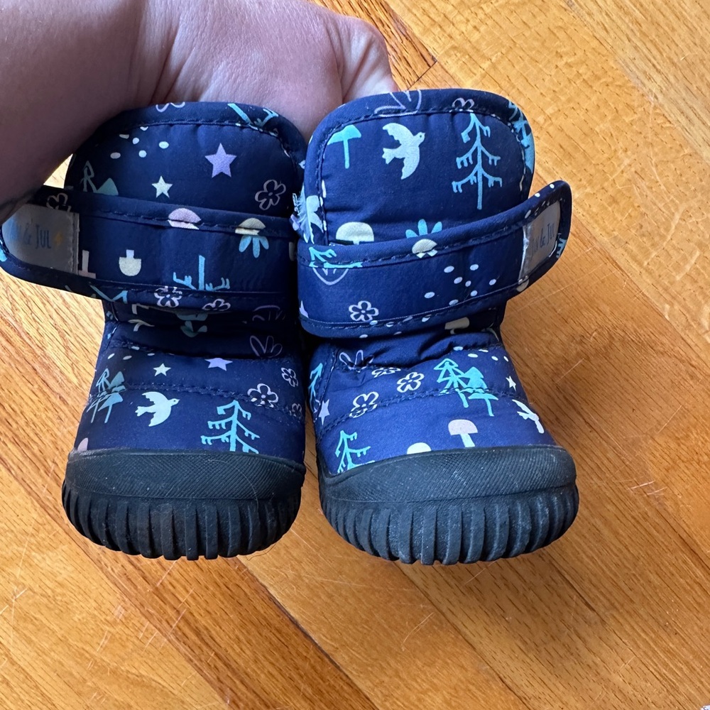 EUC Jan & Jul fleece lined toddler boots